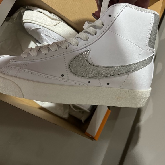 Nike W Blazer mid 77 - Picture 2 of 3